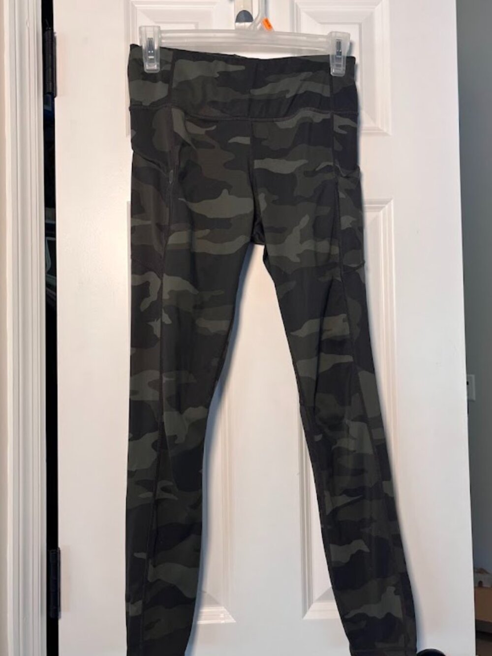 Set of 2 Athleta High Rise Leggings XS (Camo Print & Black Plush Velvet)